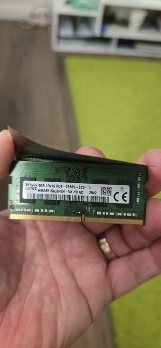 Vand 4 giga ram ddr4 pentru laptop