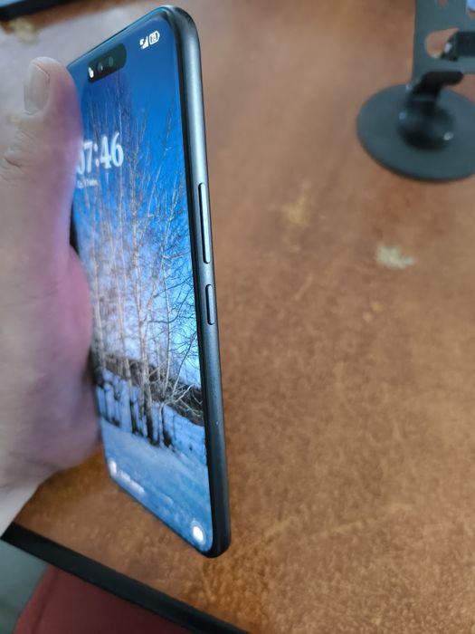 продам honor 400 pro