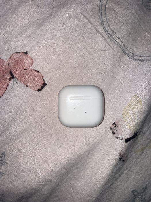 Продам airpods наушники
