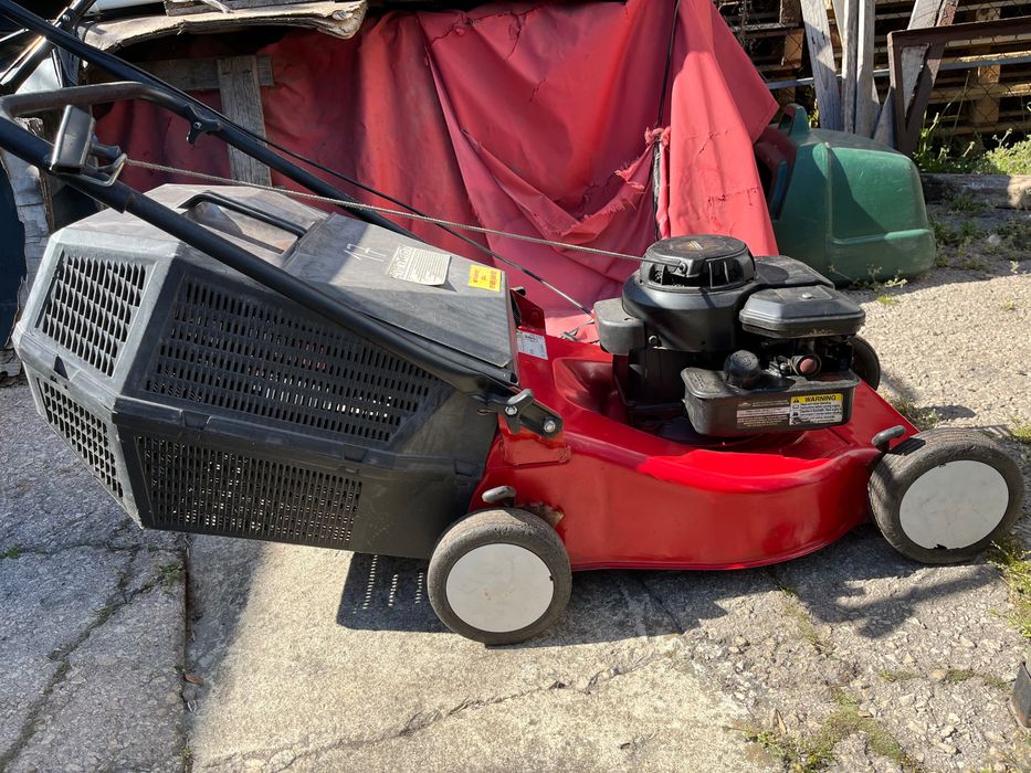 17 Моторна косачка Moutfield 3.7 hp Briggs
