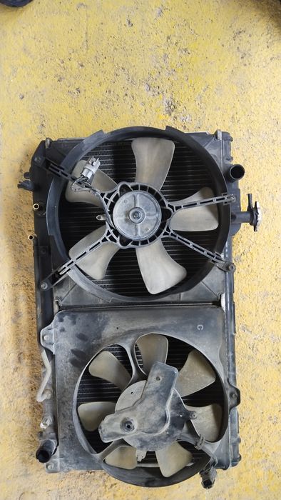 Продам  радиатор кондиционер