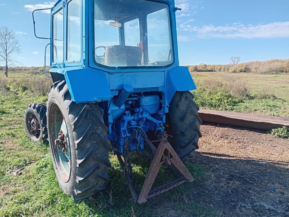 Продам трактор и прицеп