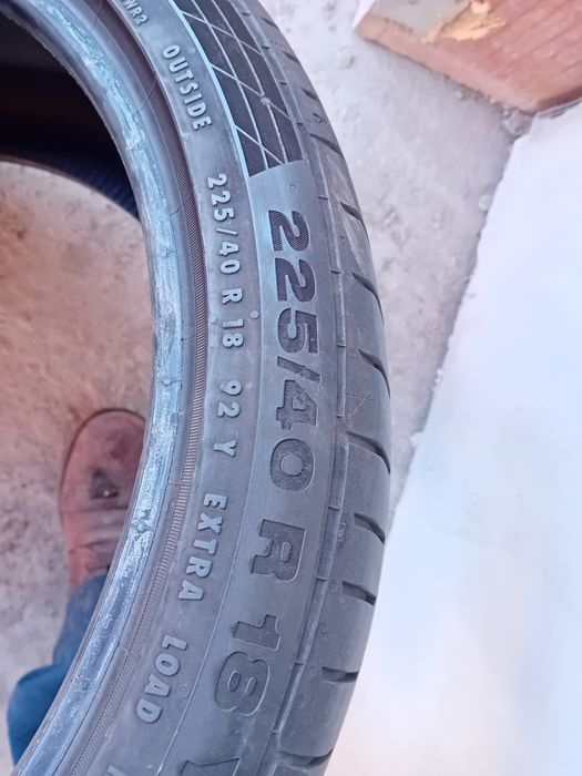 225/45/18;225/40/18