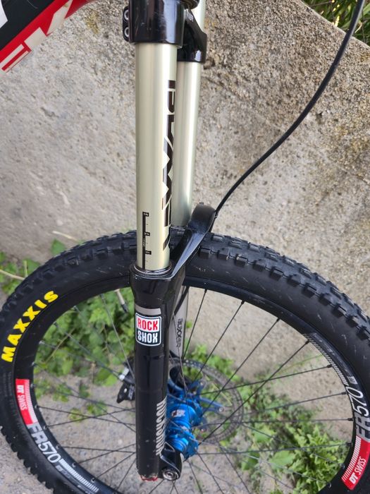 Trek Session 9.9 Карбонов 26 цола Boxxer Двукоронна Въздушна, Rockshox Vivid Rc2 шок