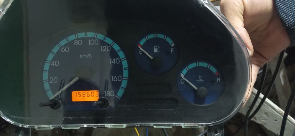 Matiz best tablo sotiladi. Продается спидометр от Матиз бест.