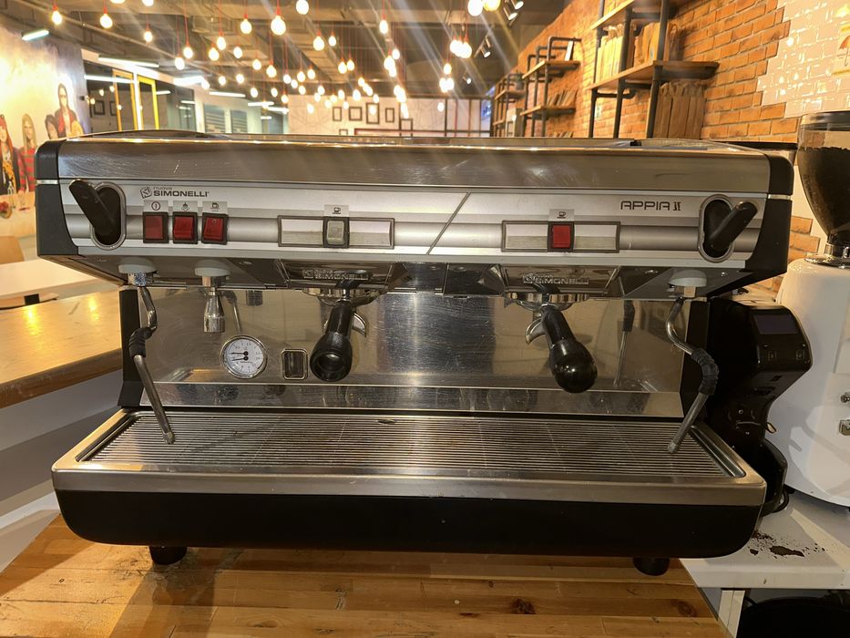 Кофемашинка Nuevo Simonelli Appia 2