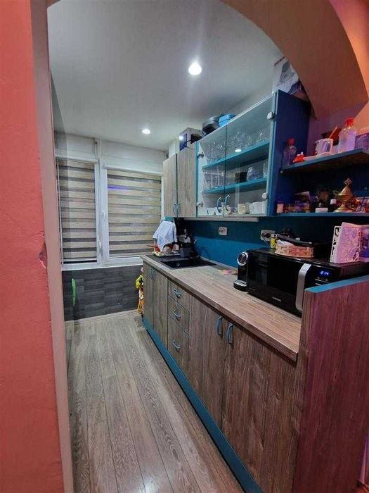 Дава се под наем Тристаен апартамент в Пловдив, Западен - 83 кв.м за 428.4 € - Снимка #8