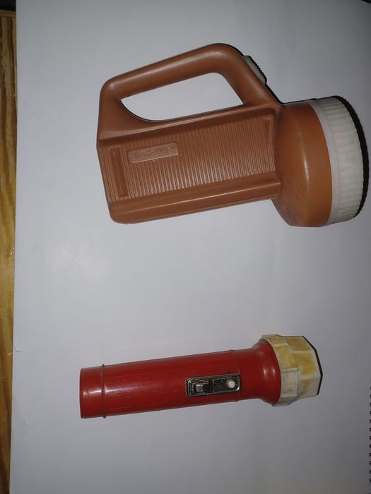 Най-различни фенери.