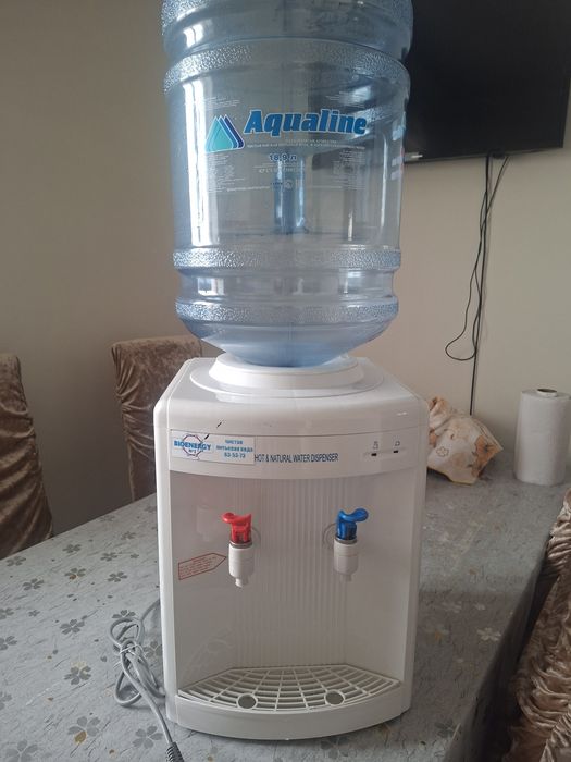 Кулер для воды...