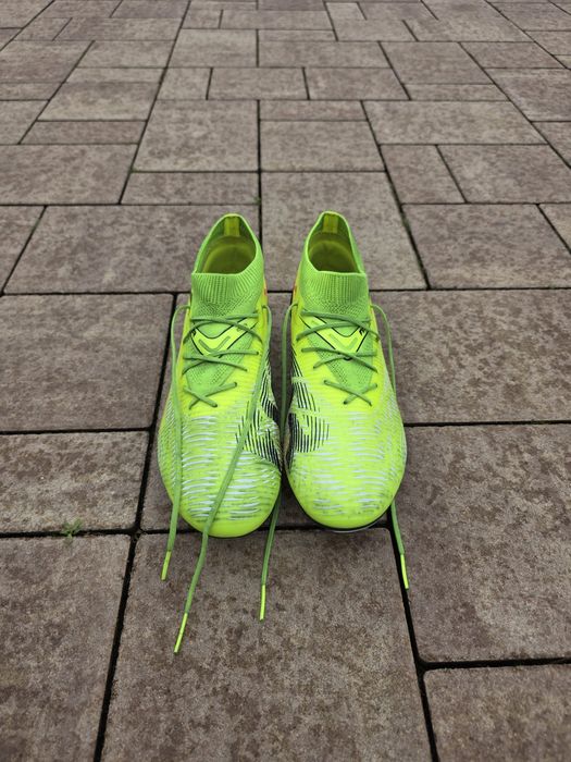 Vand ghete de fotbal Puma Future Pro