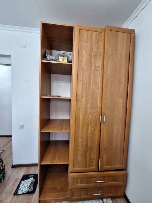 Шкаф для  комнат