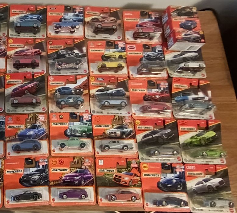 Мачбокс, хот уилс.