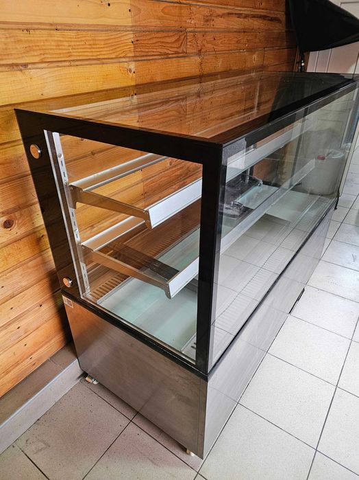 Vitrina frigorifica profesionala METRO Professional GCV1470 – 510L – stare foarte buna