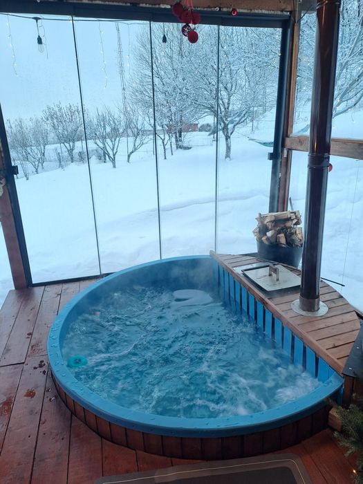 Cabana   în  Mtii Parâng . Zona Rusu