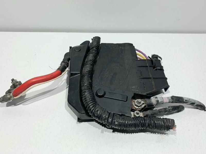 Borna baterie plus / Panou sigurante Ford Focus 3 1.6 tdci T3DB 180231