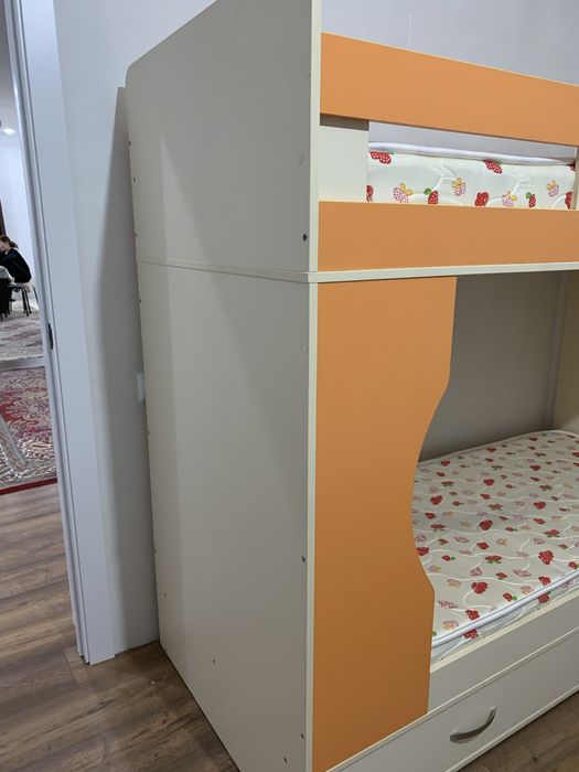 Двухяросная кровать срочно