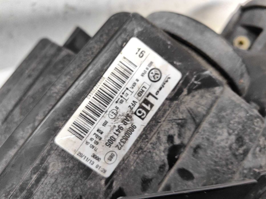 Оригинални  фарове  Vw Touareg