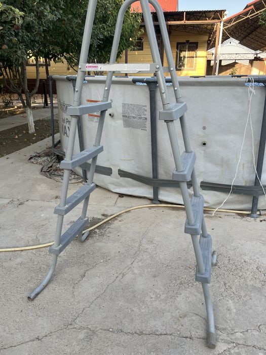 Бассейн (bestway