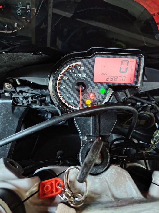 Motocicleta Aprilia 125 cm3