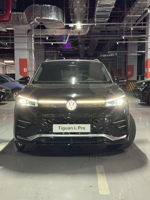 Volkswagen Tiguan L Pro