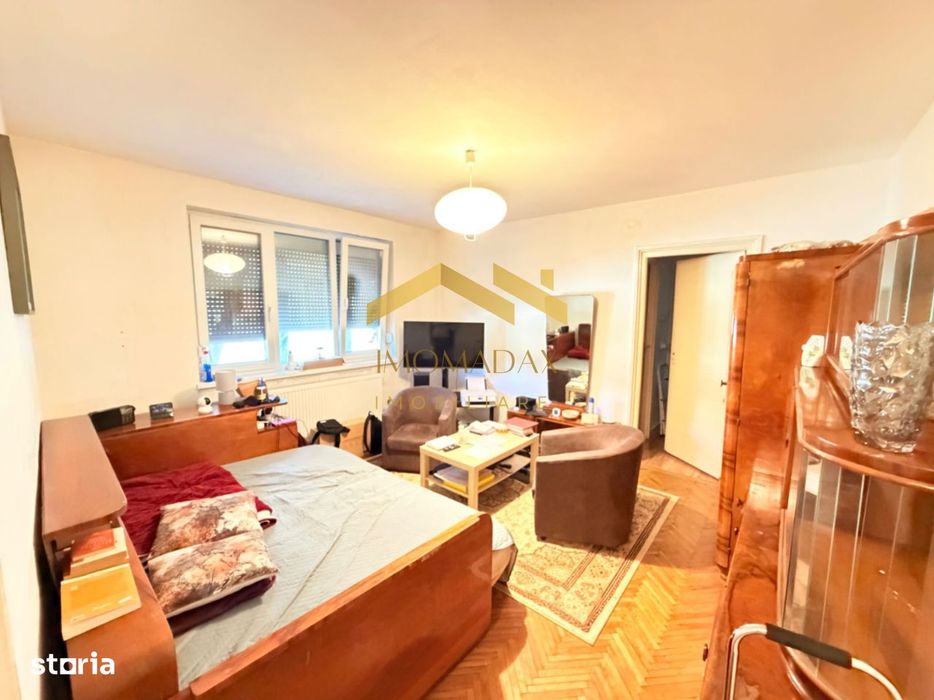 Piata 700- 2 camere- Centrala proprie