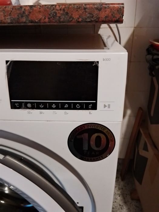 Продавам пералня Beko в добро състояние  още е гаранционна.