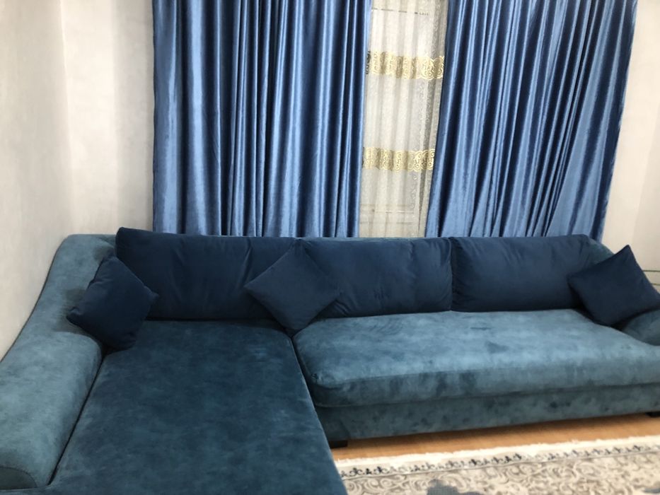 синий диван-трансформер