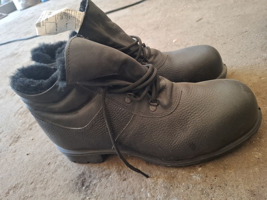 Продам спецобувь