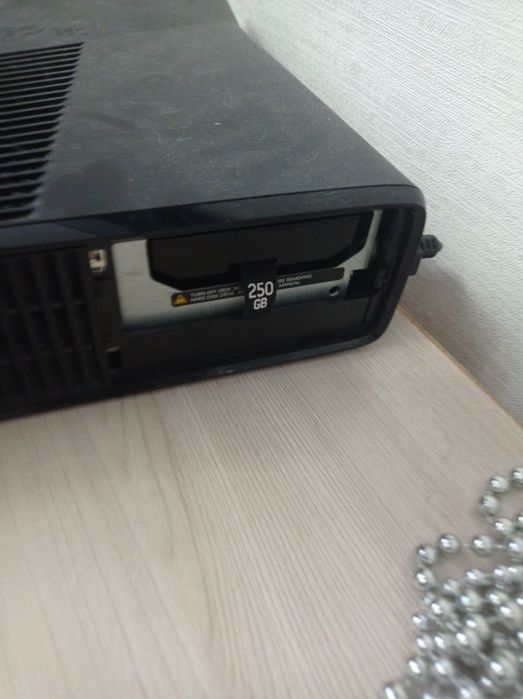 Xbox 360 Slim прошитая