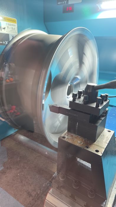 Strunjire jante Diamond Cut