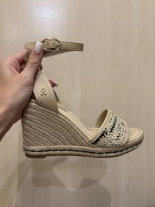 Дамски платформи Tommy Hilfiger