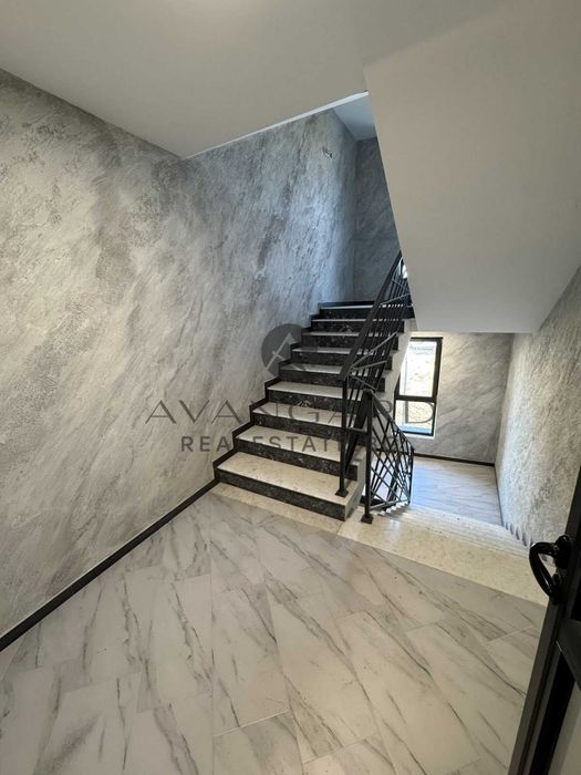 Продава се Тристаен апартамент в Пловдив, Кършияка - 144 кв.м за 779 €/кв.м - Снимка #13