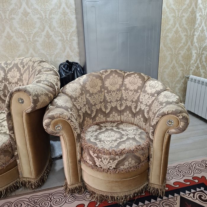 Диван жаксы сапада