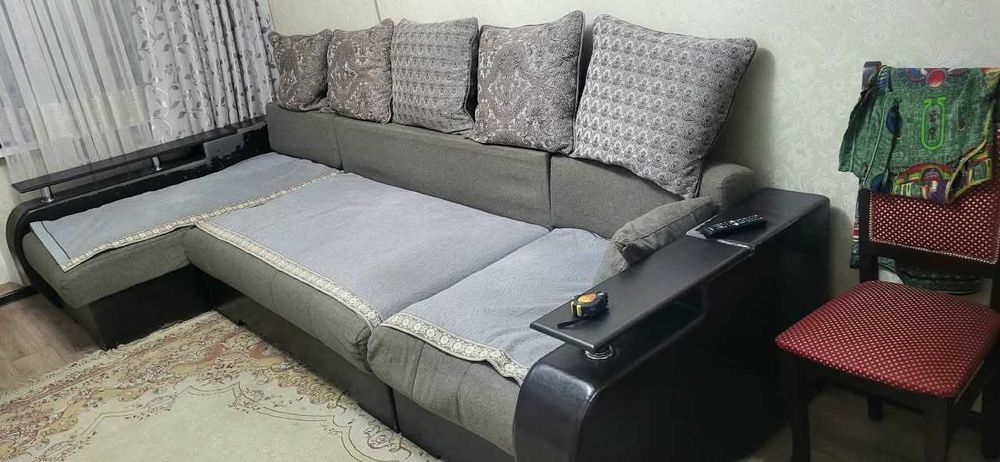 Продам Угловой диван.