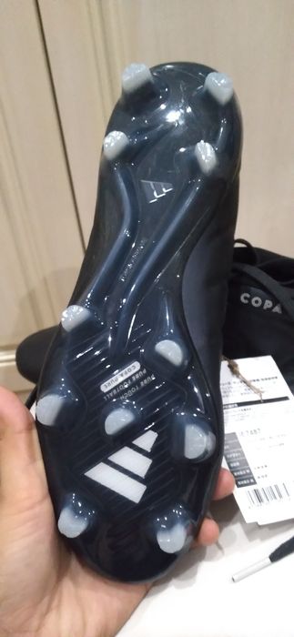 Оригинальные бутсы Adidas из Японии — новое состояние!