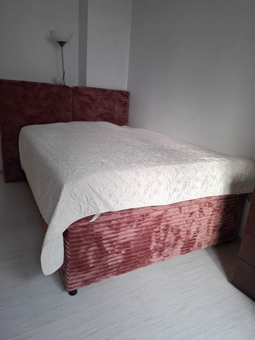 Тапицирано легло 140/200 с дамаска с включен матрак, механизъм -600 лв