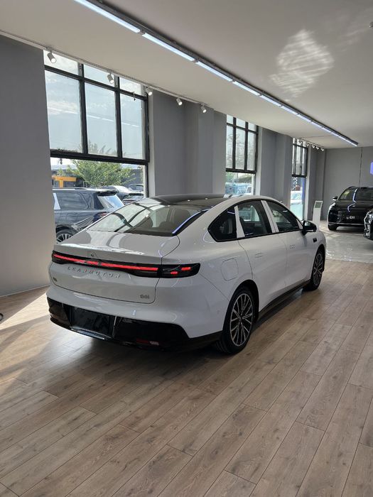 Leapmotor B01  elektr premium NALICHI BOR 3yil garantiyasi bilan