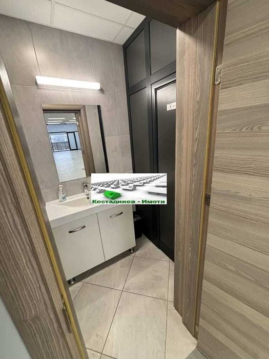 Дава се под наем Офис в Пловдив, Индустриална зона - Север - 268 кв.м за 1336.2 € - Снимка #4