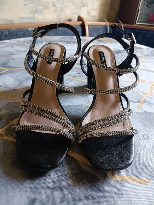 Продам красивые туфли