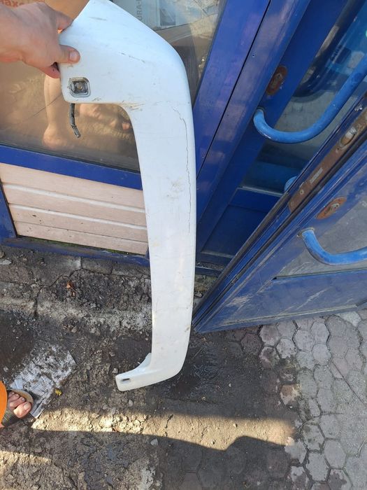 Продам спойлер на Subaru Forester