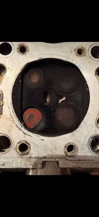 Глава за Mazda 323 1.4 98  бензин