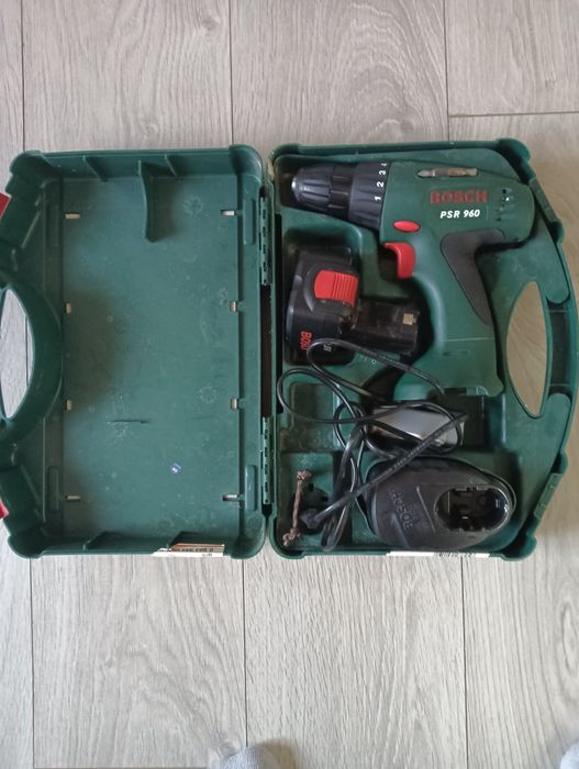 Винтоверт BOSCH psr 960