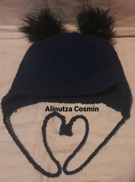 Căciula croșetată manual