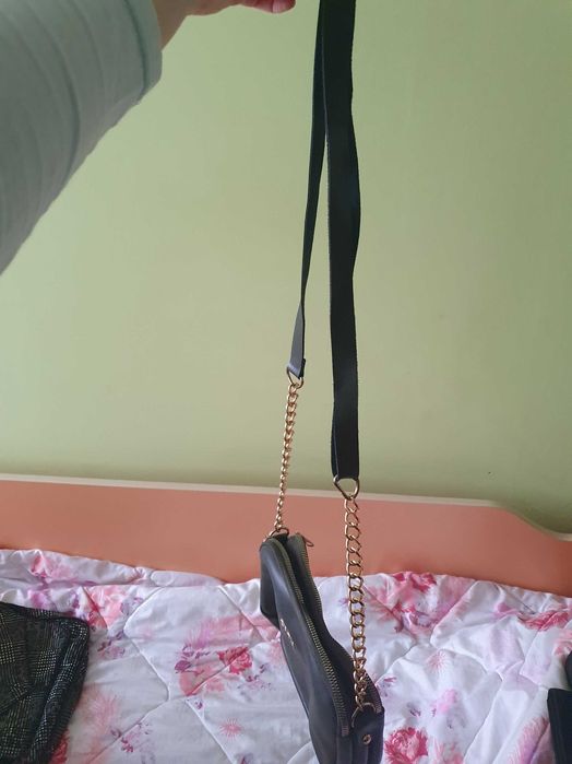 дамска чанта с регулируема дръжка