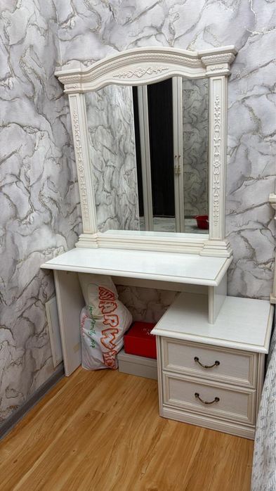 Комод белый в хорошем состоянии