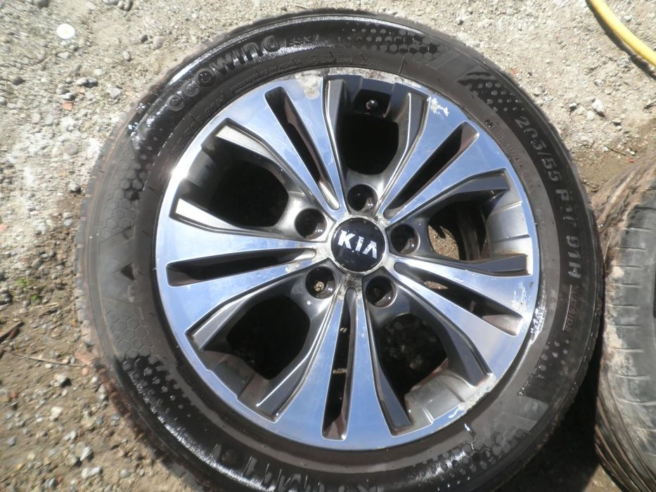 Jante 16" cu anvelope 205/55/R16 Kia Venga 6J ET51 52910-1P650