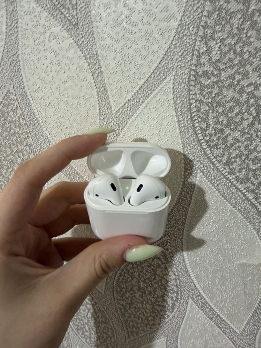 Apple AirPods 2 GEN
