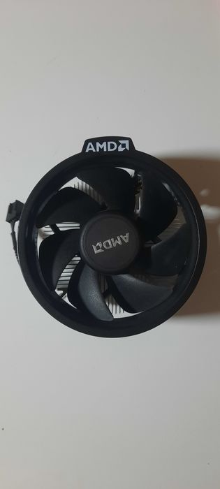 Cooler AMD nou fără cutie