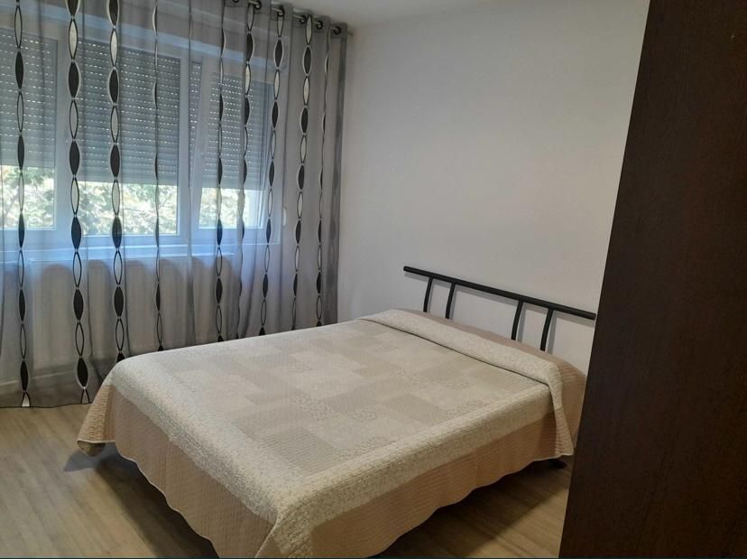 Vând apartament 2 camere in Dr Tr Severin,