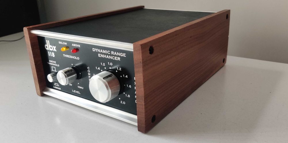 DBX 118 dynamic range enhancer expander compressor limiter threshold